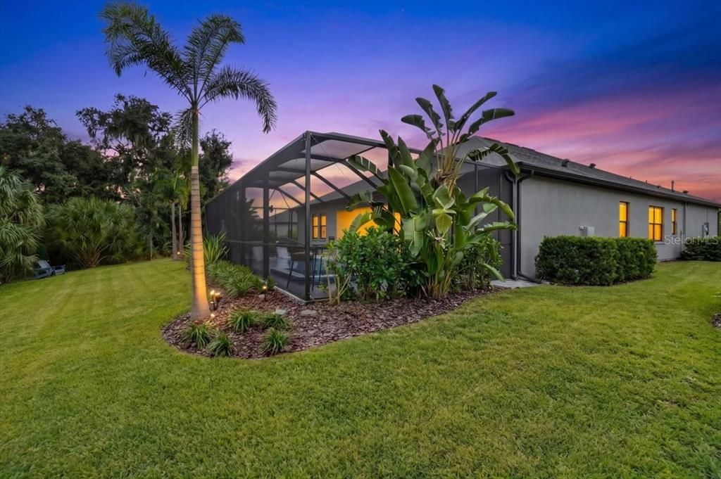 For Sale: $765,000 (4 beds, 3 baths, 2800 Square Feet)