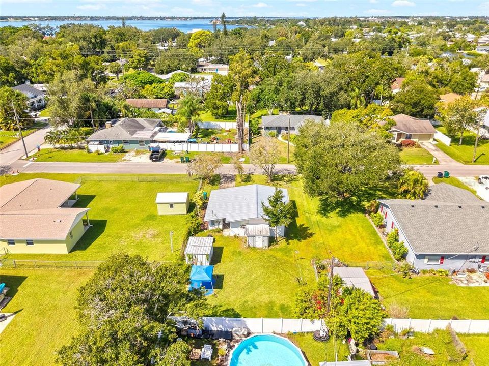 For Sale: $210,000 (2 beds, 1 baths, 720 Square Feet)