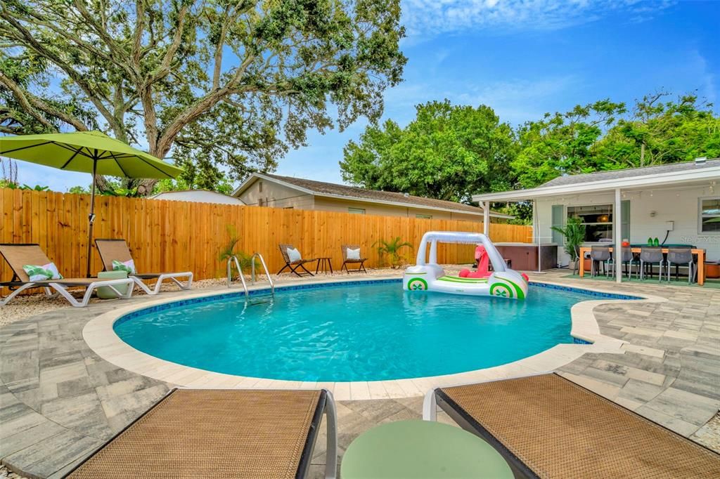 For Sale: $649,000 (4 beds, 3 baths, 2013 Square Feet)