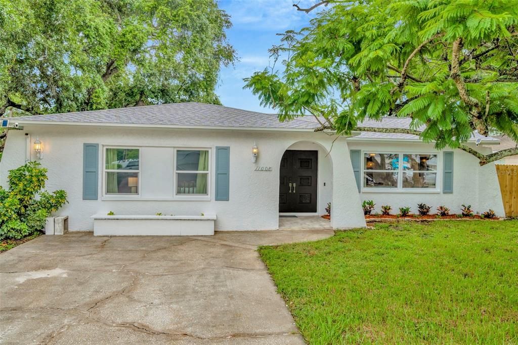 For Sale: $649,000 (4 beds, 3 baths, 2013 Square Feet)