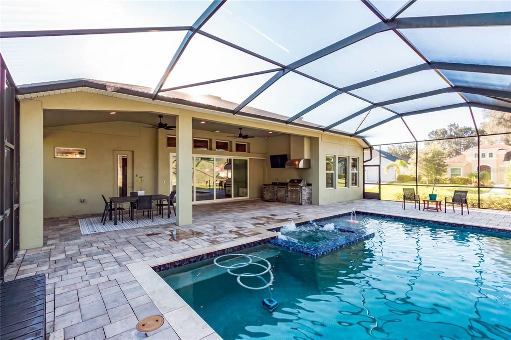 For Sale: $825,000 (4 beds, 3 baths, 2555 Square Feet)