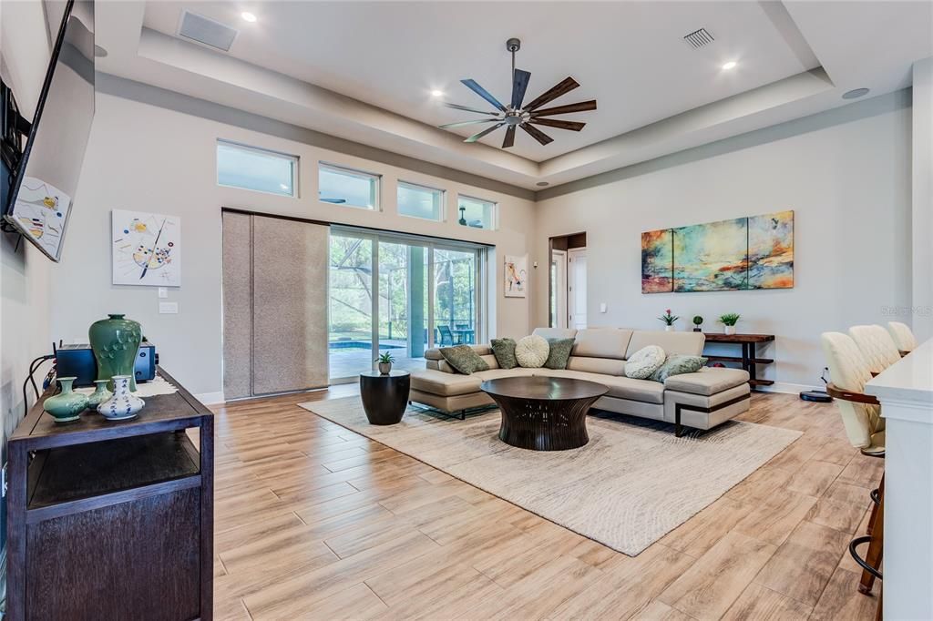 For Sale: $825,000 (4 beds, 3 baths, 2555 Square Feet)