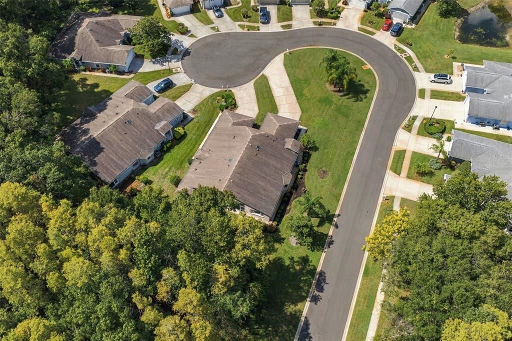 На продажу: $255,999 (2 спален, 2 ванн, 1228 Квадратных фут)
