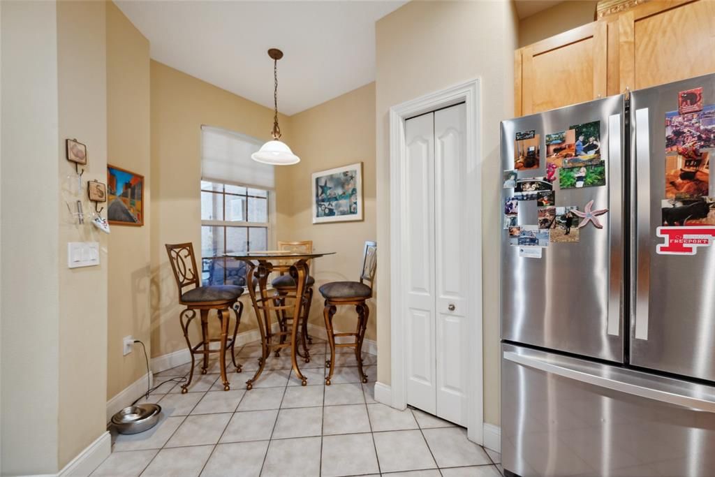 En Venta: $449,000 (3 camas, 2 baños, 2066 Pies cuadrados)