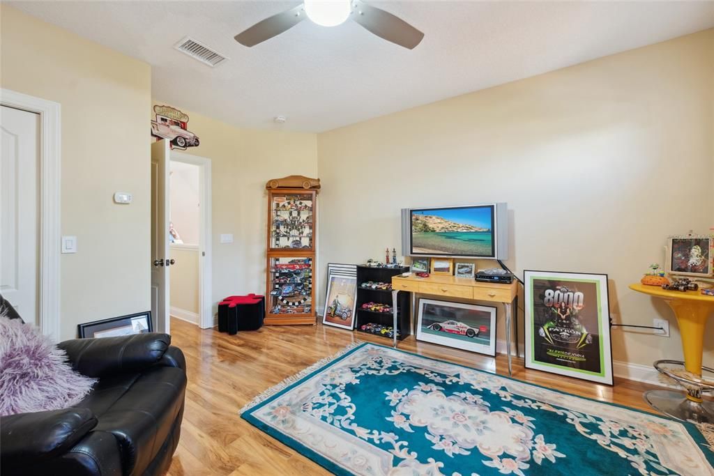 En Venta: $449,000 (3 camas, 2 baños, 2066 Pies cuadrados)