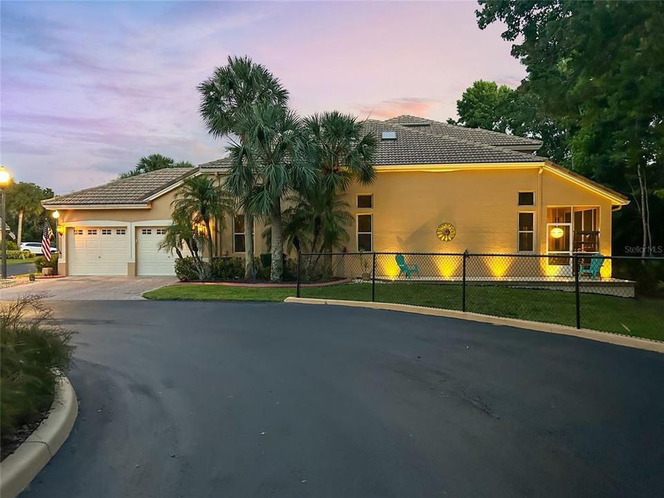 En Venta: $449,000 (3 camas, 2 baños, 2066 Pies cuadrados)