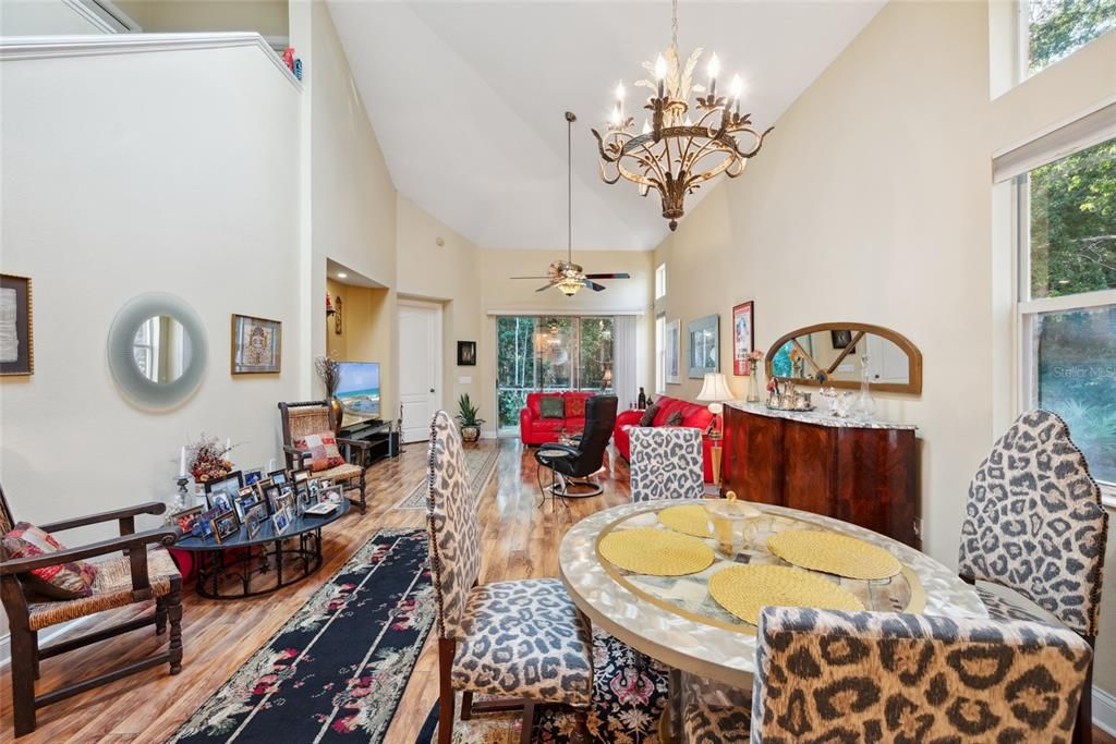 En Venta: $449,000 (3 camas, 2 baños, 2066 Pies cuadrados)