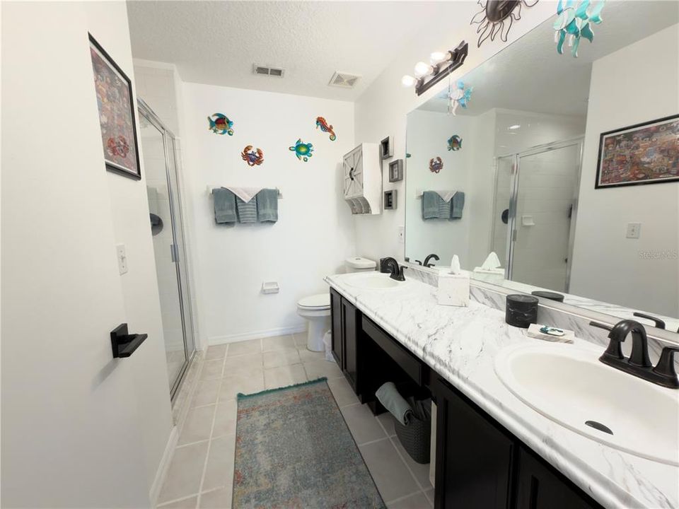 For Sale: $199,900 (3 beds, 2 baths, 1136 Square Feet)