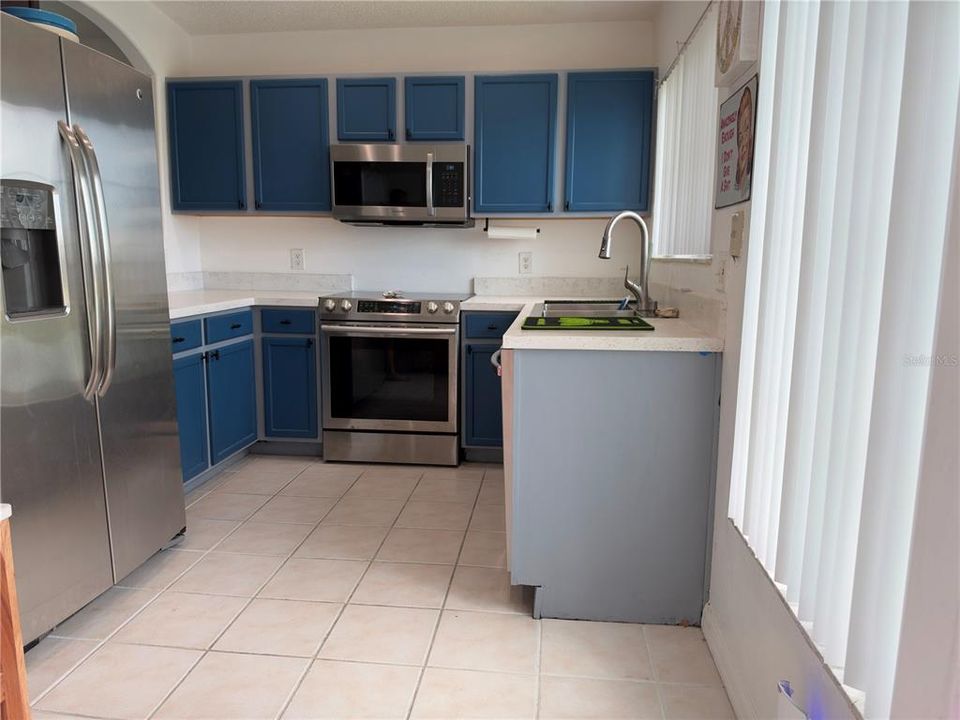 For Sale: $199,900 (3 beds, 2 baths, 1136 Square Feet)