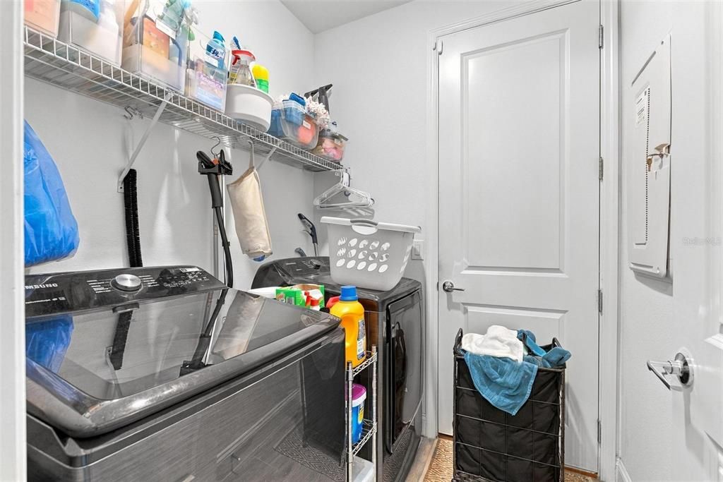 En Renta: $2,995 (4 camas, 3 baños, 2040 Pies cuadrados)