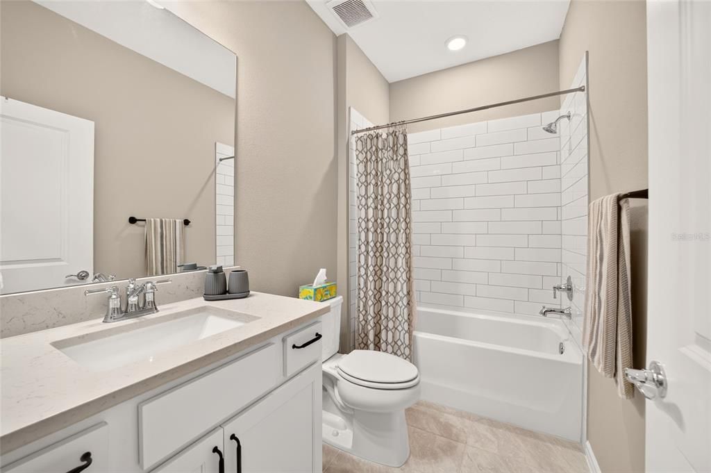 For Sale: $434,900 (3 beds, 2 baths, 1697 Square Feet)