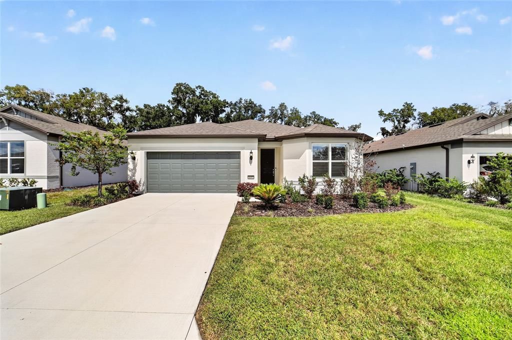 For Sale: $434,900 (3 beds, 2 baths, 1697 Square Feet)