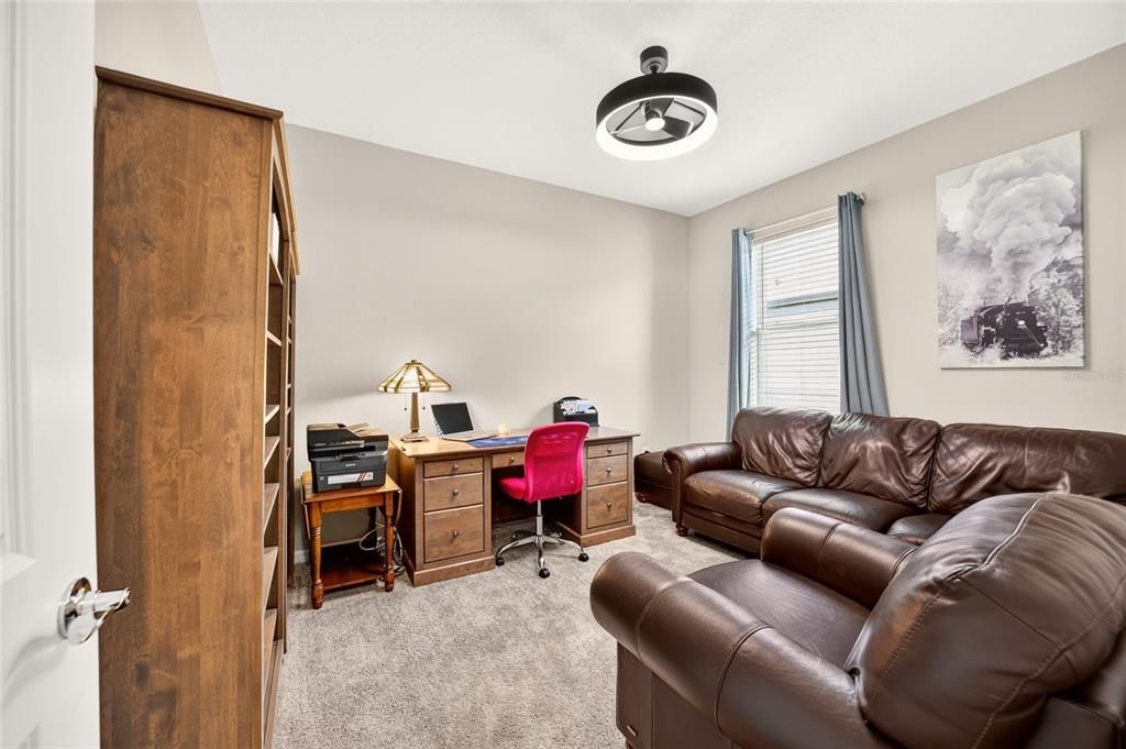 For Sale: $434,900 (3 beds, 2 baths, 1697 Square Feet)