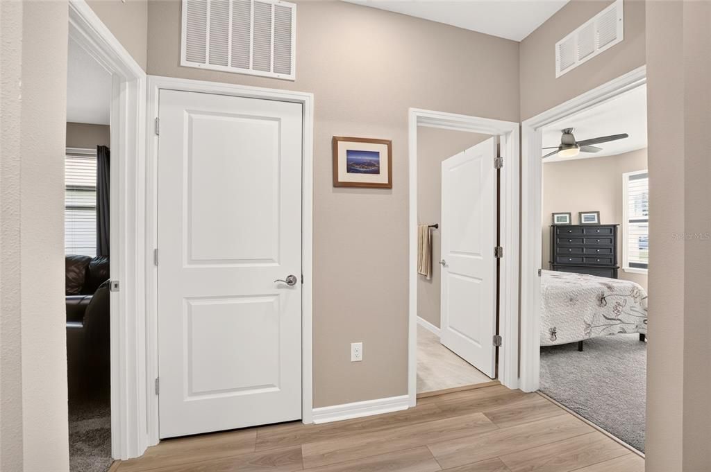 For Sale: $434,900 (3 beds, 2 baths, 1697 Square Feet)