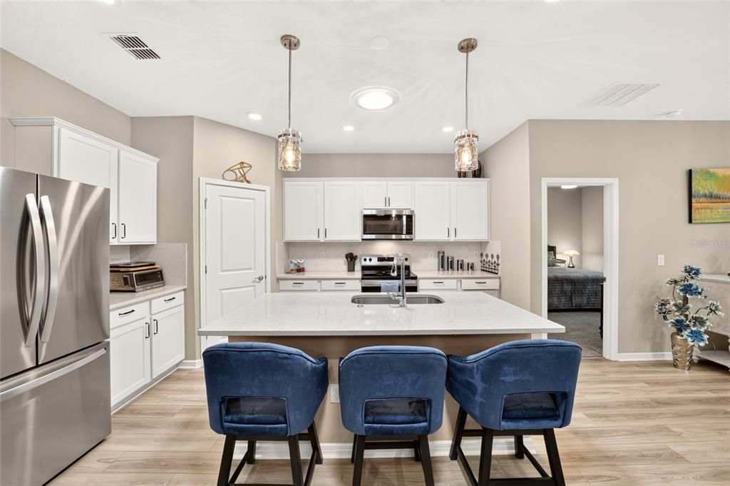 For Sale: $434,900 (3 beds, 2 baths, 1697 Square Feet)