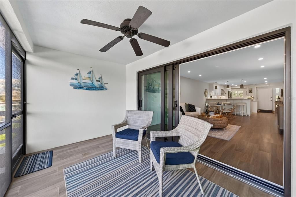 For Sale: $1,090,000 (2 beds, 2 baths, 1217 Square Feet)