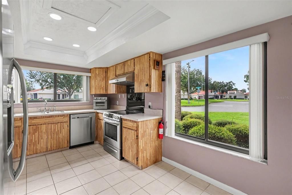 For Sale: $275,000 (3 beds, 2 baths, 1542 Square Feet)