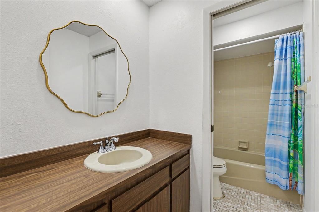 For Sale: $275,000 (3 beds, 2 baths, 1542 Square Feet)