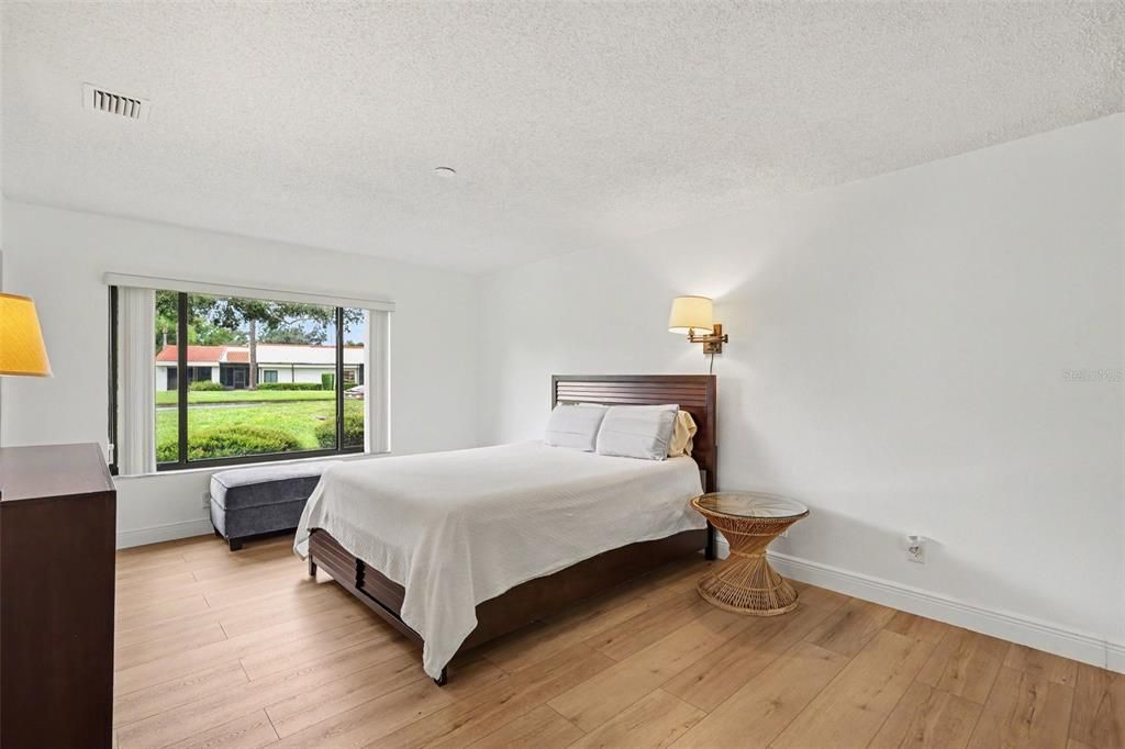 For Sale: $275,000 (3 beds, 2 baths, 1542 Square Feet)