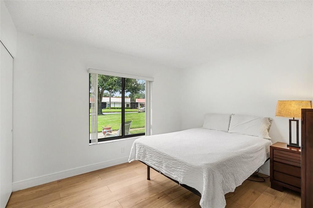 For Sale: $275,000 (3 beds, 2 baths, 1542 Square Feet)