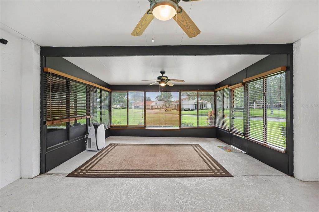 For Sale: $275,000 (3 beds, 2 baths, 1542 Square Feet)