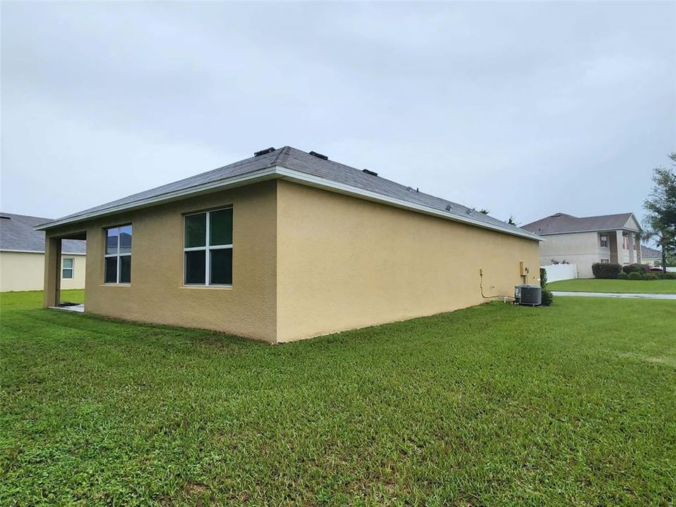 En Venta: $275,000 (3 camas, 2 baños, 1670 Pies cuadrados)