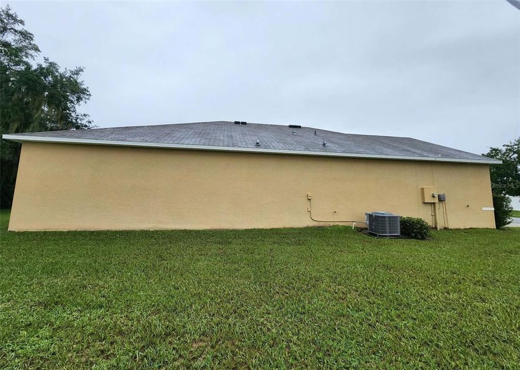 En Venta: $275,000 (3 camas, 2 baños, 1670 Pies cuadrados)