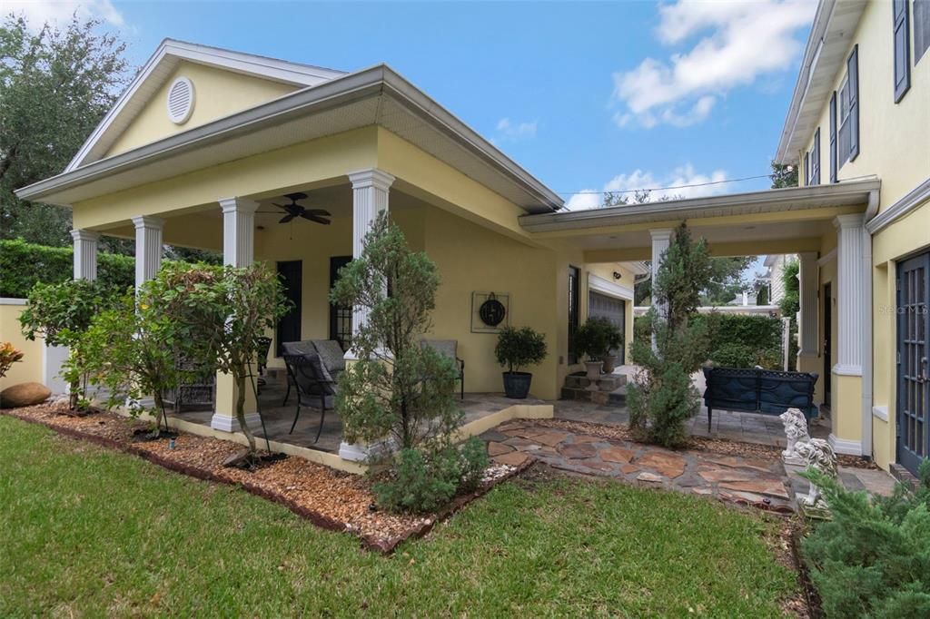 En Venta: $1,200,000 (4 camas, 2 baños, 2544 Pies cuadrados)