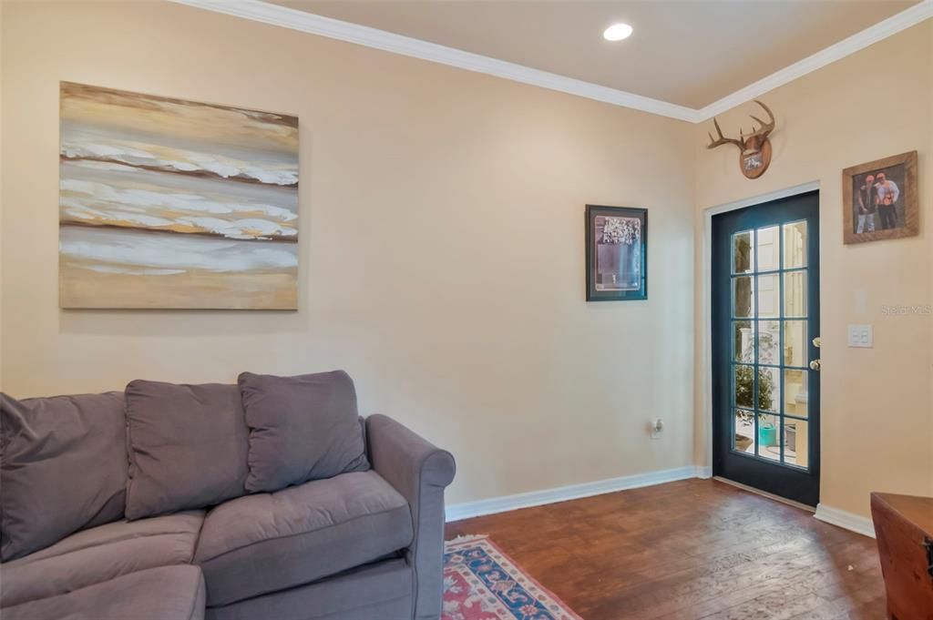En Venta: $1,200,000 (4 camas, 2 baños, 2544 Pies cuadrados)
