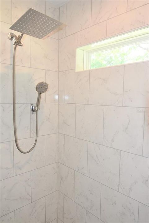На продажу: $265,000 (3 спален, 2 ванн, 1379 Квадратных фут)