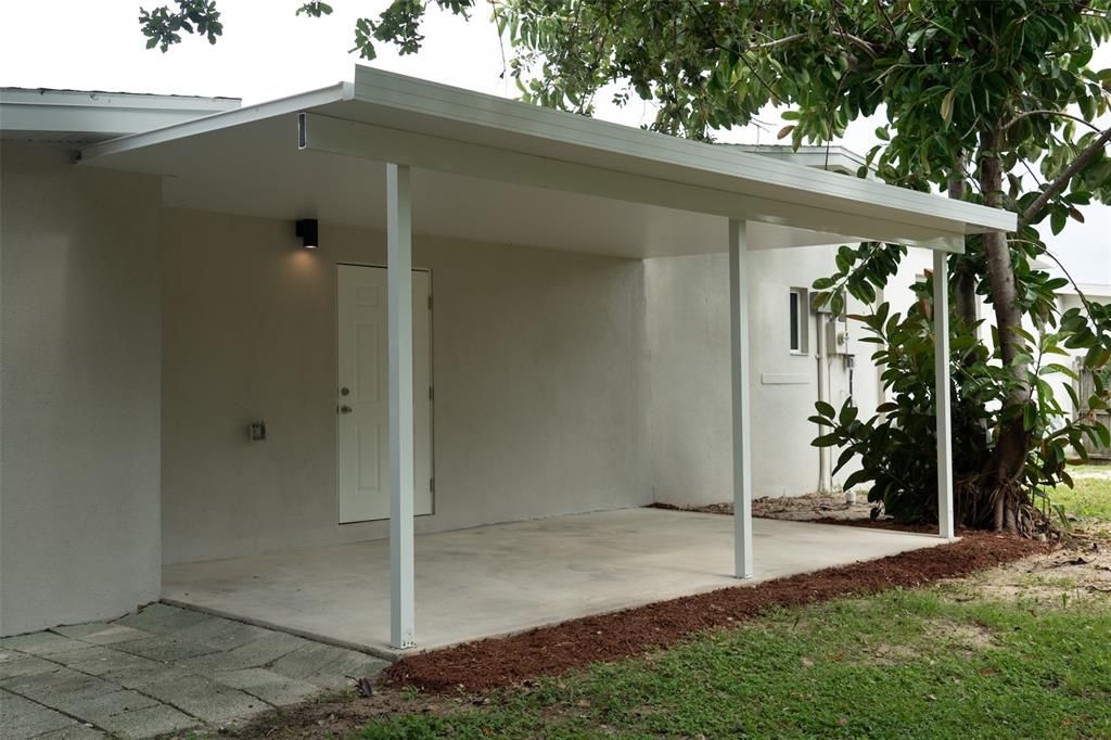 For Sale: $249,500 (3 beds, 2 baths, 1100 Square Feet)