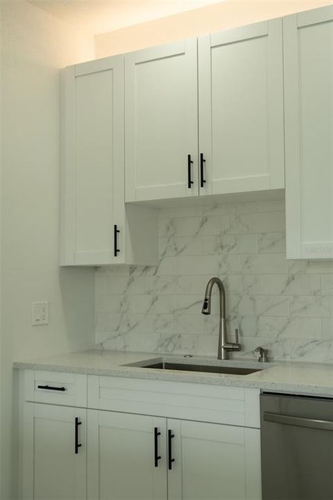 For Sale: $249,500 (3 beds, 2 baths, 1100 Square Feet)