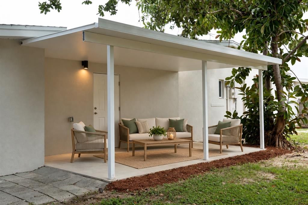 For Sale: $249,500 (3 beds, 2 baths, 1100 Square Feet)