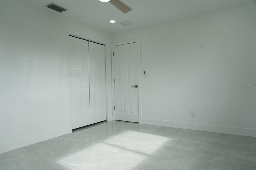 For Sale: $249,500 (3 beds, 2 baths, 1100 Square Feet)
