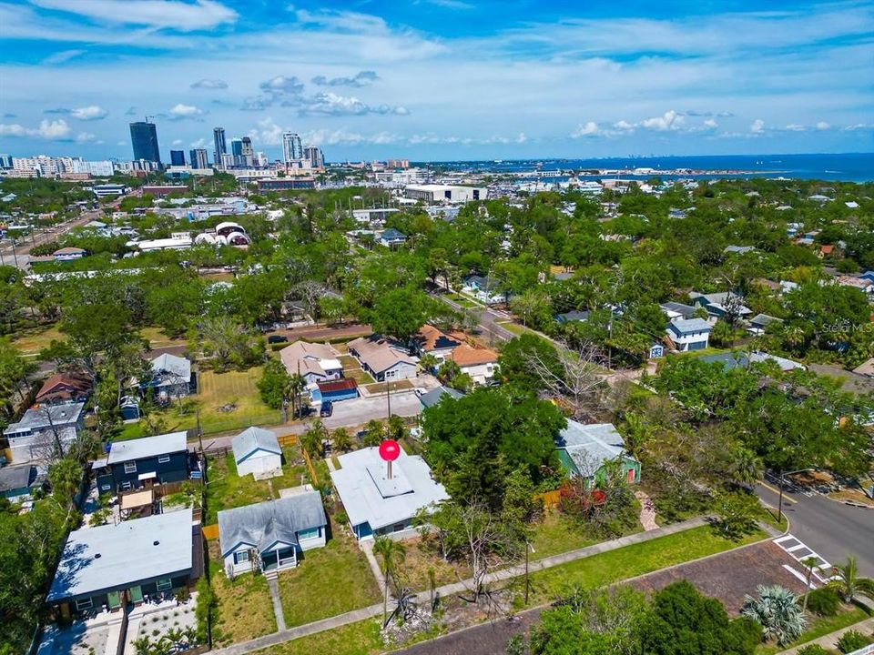 En Venta: $525,000 (4 camas, 0 baños, 1736 Pies cuadrados)