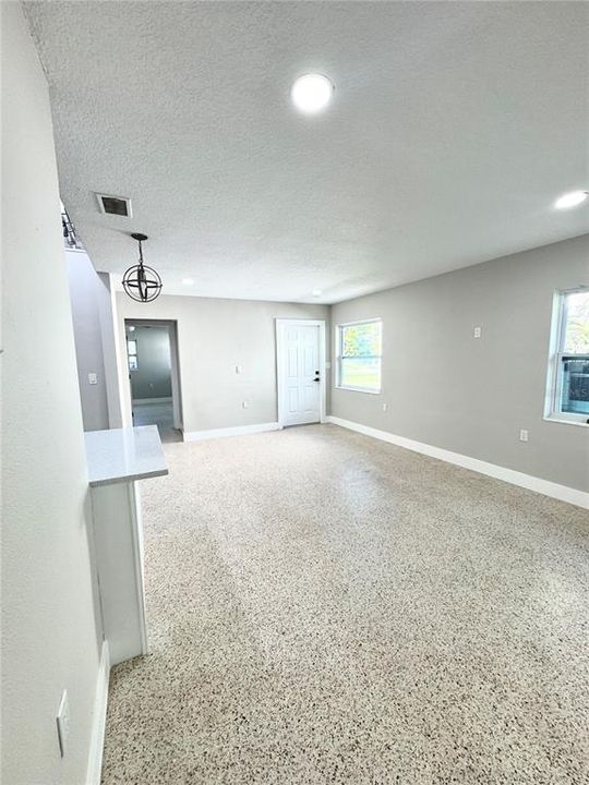 En Venta: $525,000 (4 camas, 0 baños, 1736 Pies cuadrados)