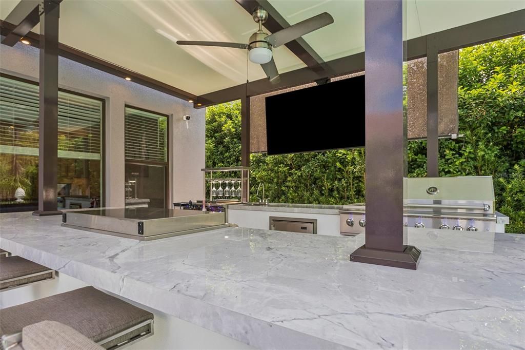 En Venta: $725,000 (4 camas, 3 baños, 2509 Pies cuadrados)