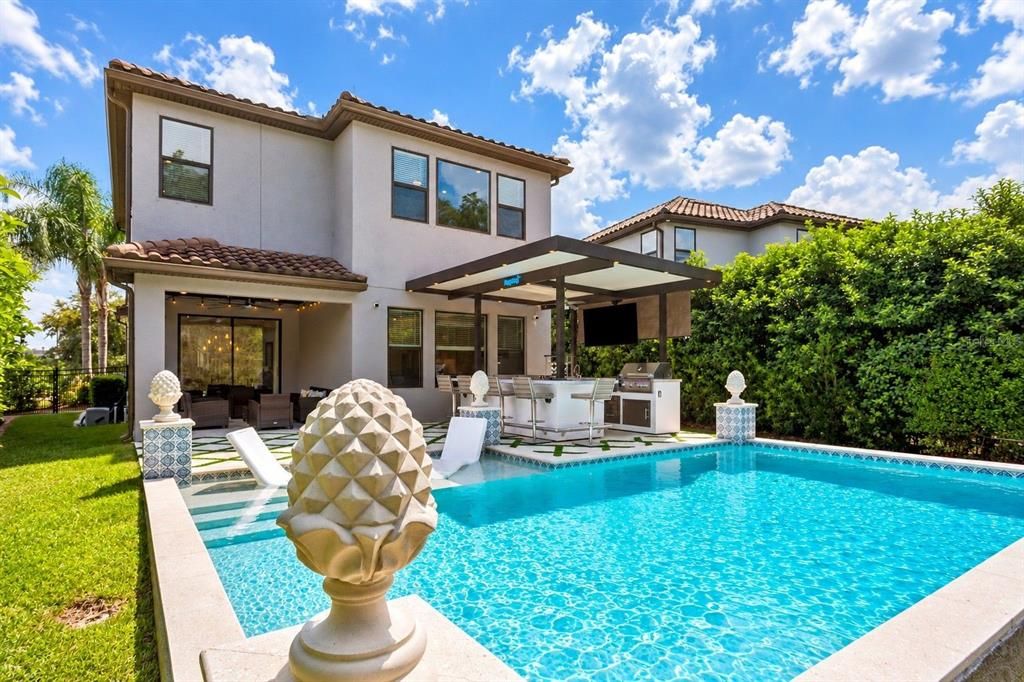 En Venta: $725,000 (4 camas, 3 baños, 2509 Pies cuadrados)