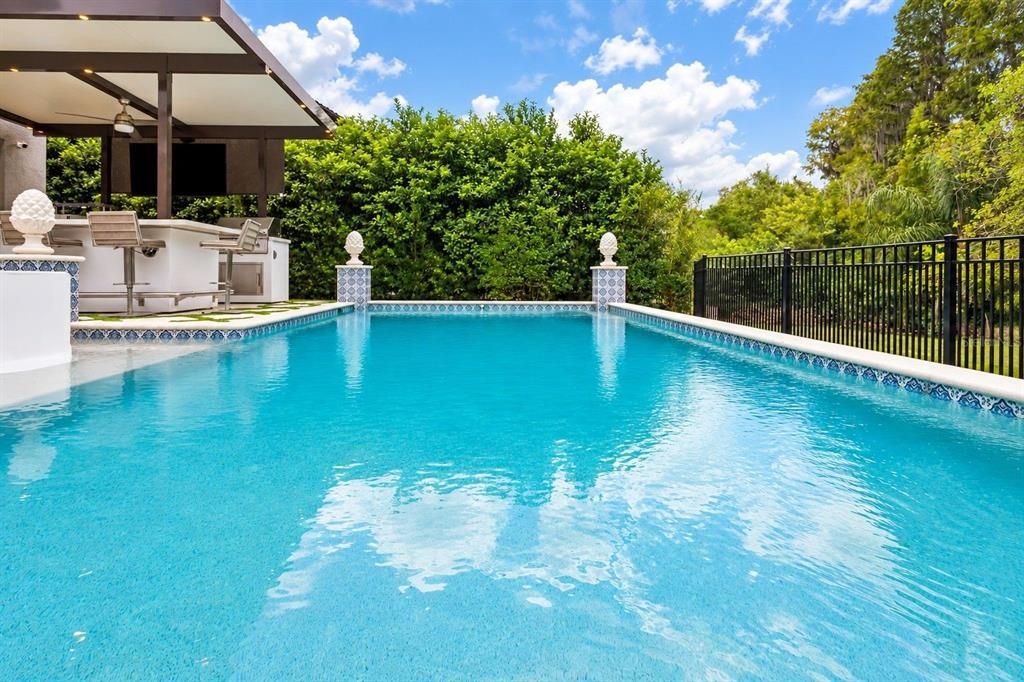En Venta: $725,000 (4 camas, 3 baños, 2509 Pies cuadrados)