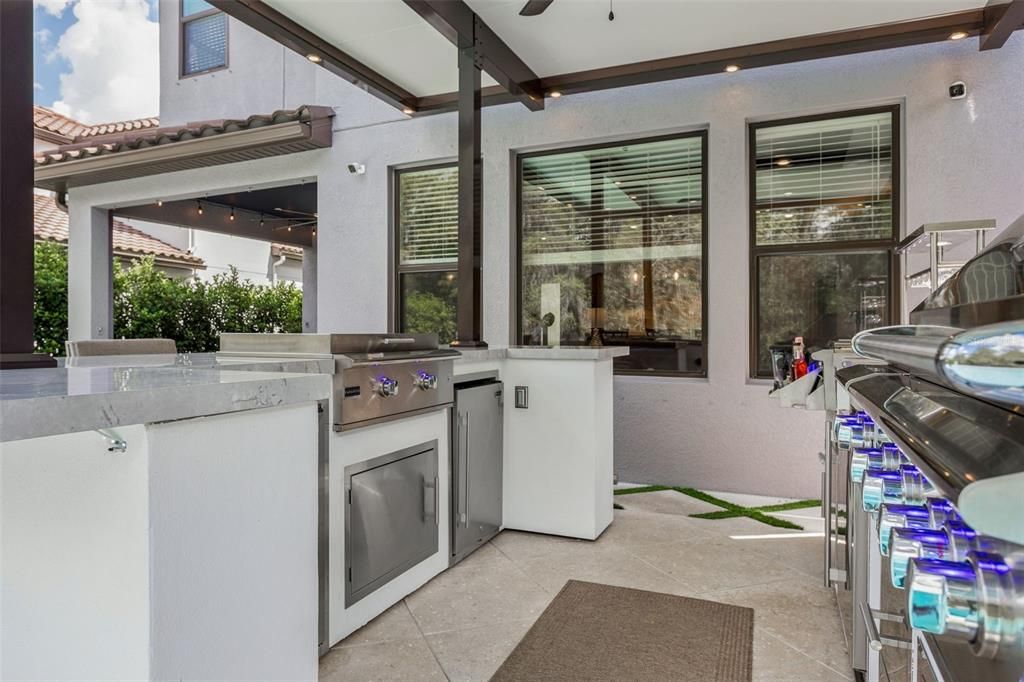 En Venta: $725,000 (4 camas, 3 baños, 2509 Pies cuadrados)