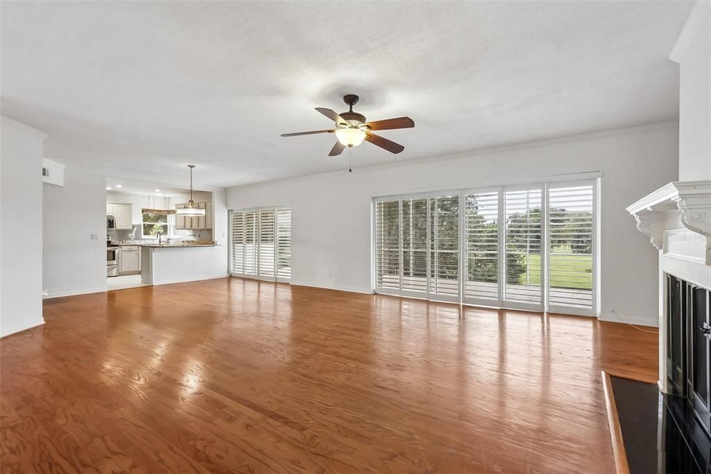 For Sale: $309,000 (2 beds, 2 baths, 1534 Square Feet)