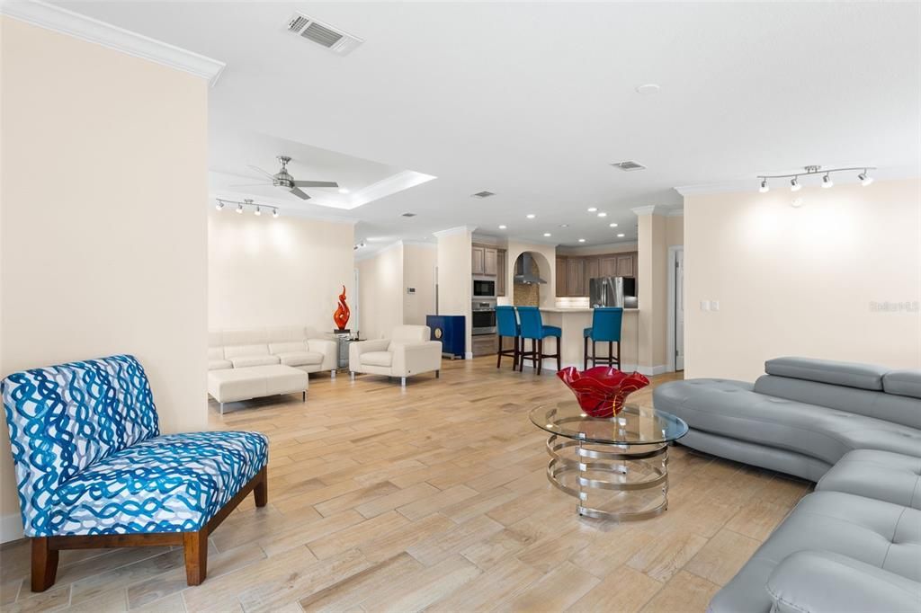 For Sale: $450,000 (2 beds, 2 baths, 2358 Square Feet)