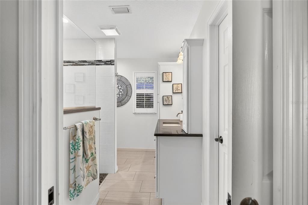 For Sale: $315,000 (3 beds, 2 baths, 1527 Square Feet)