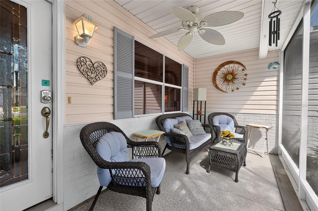 For Sale: $315,000 (3 beds, 2 baths, 1527 Square Feet)