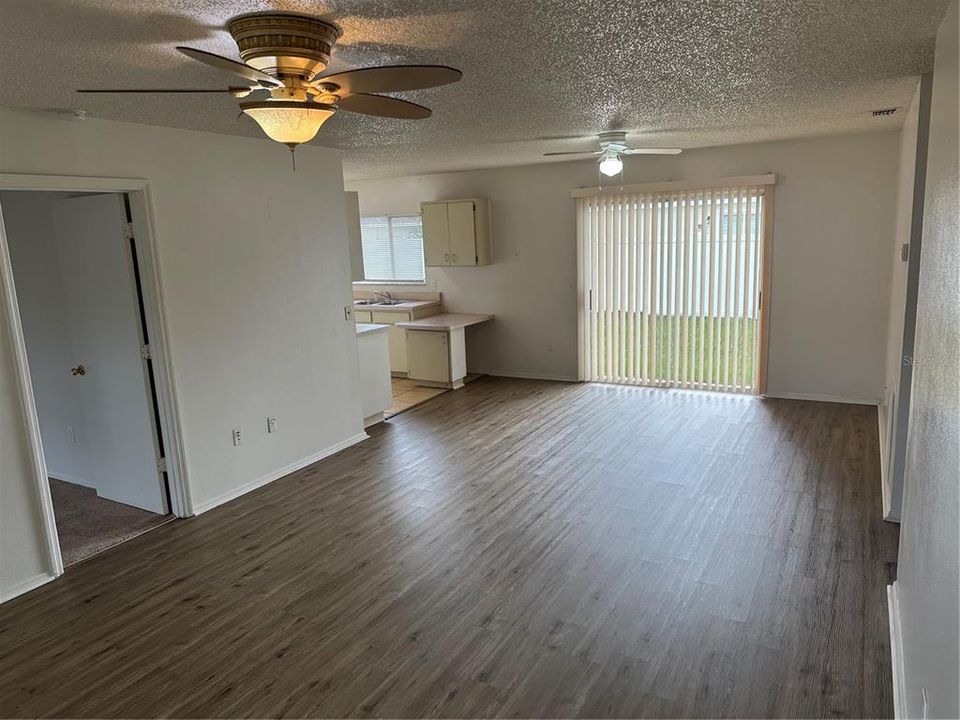 В аренду: $1,350 (3 спален, 2 ванн, 1152 Квадратных фут)