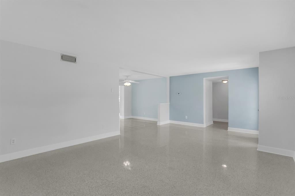 For Sale: $559,000 (3 beds, 2 baths, 1506 Square Feet)