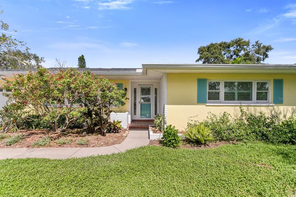 For Sale: $559,000 (3 beds, 2 baths, 1506 Square Feet)