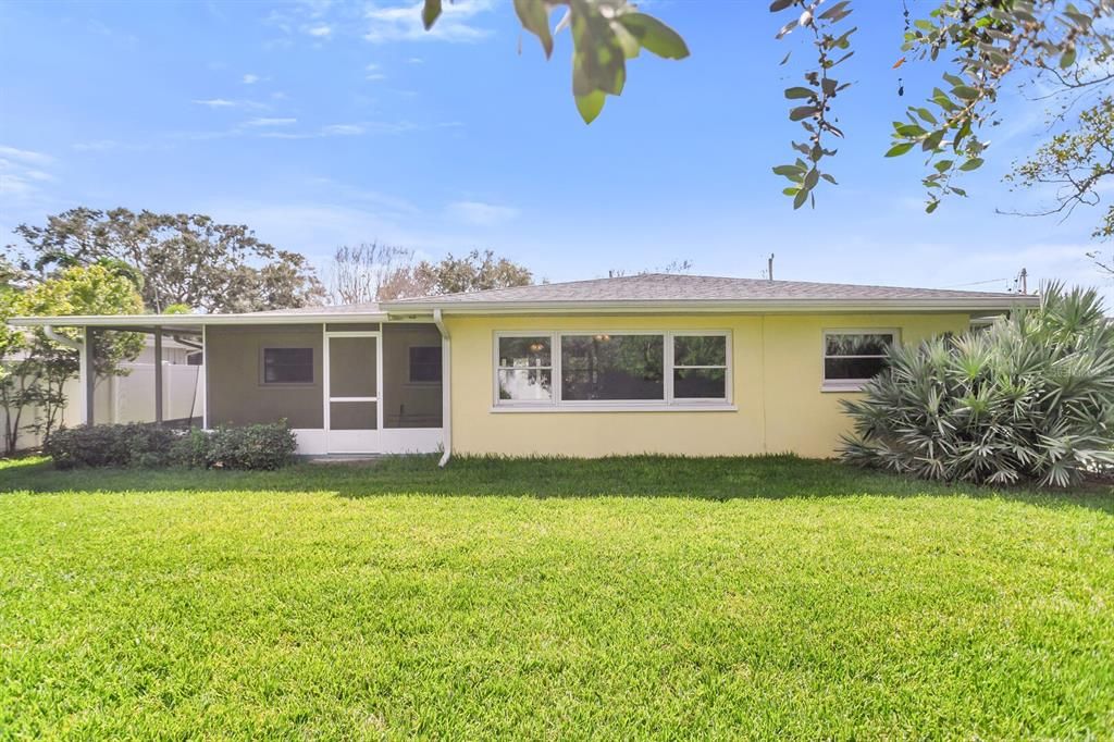 For Sale: $559,000 (3 beds, 2 baths, 1506 Square Feet)