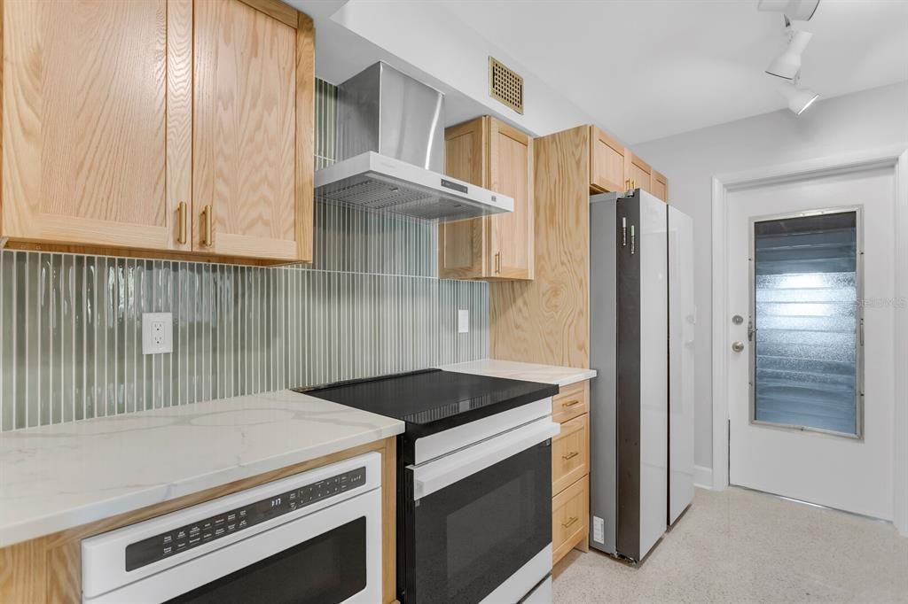 For Sale: $559,000 (3 beds, 2 baths, 1506 Square Feet)