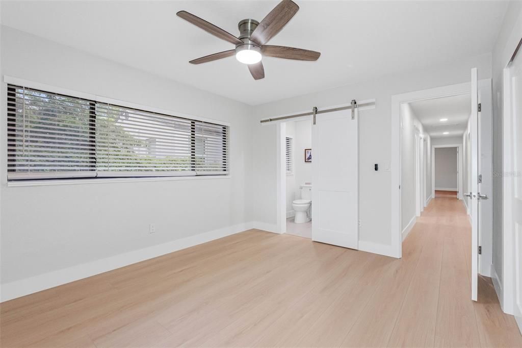 For Sale: $479,990 (3 beds, 3 baths, 1549 Square Feet)